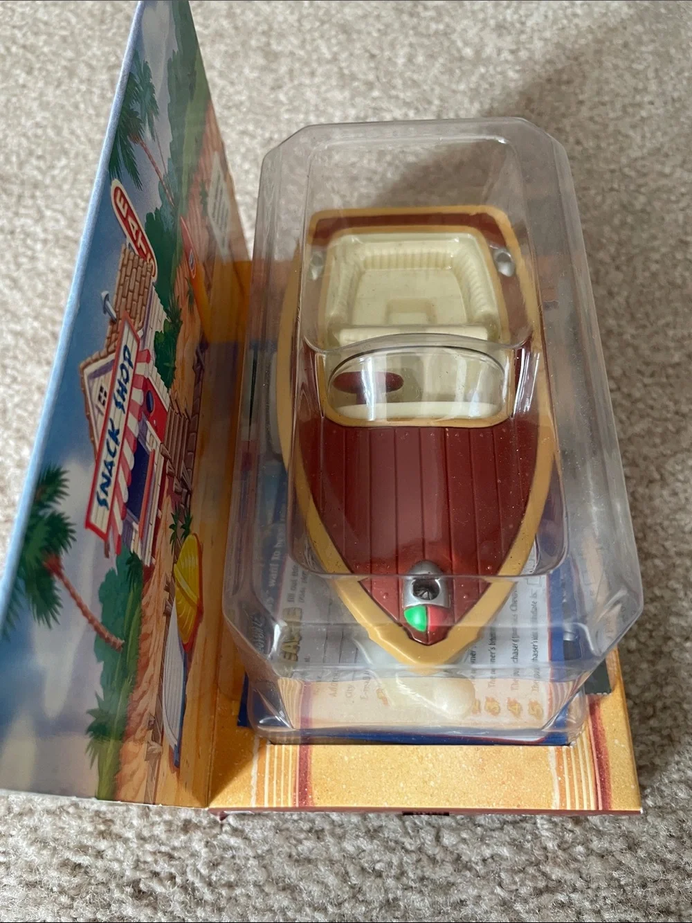 Chevron Cars C.C. Boat 'N Trailer - Brown and Cream Toy Boat with White Trailer